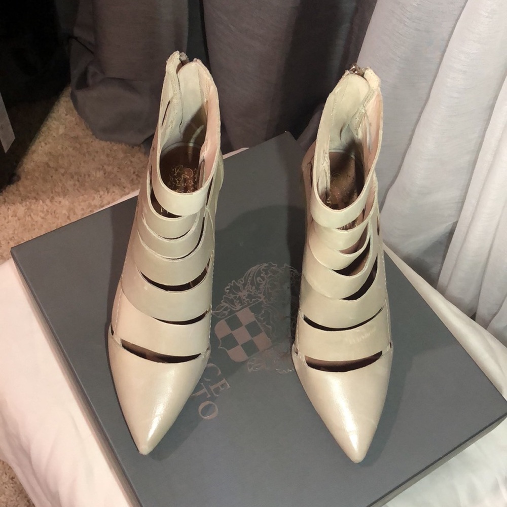 vince camuto tan booties